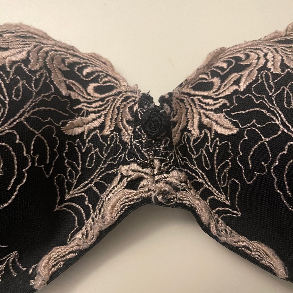 Black Wireless Lace Bra 38C